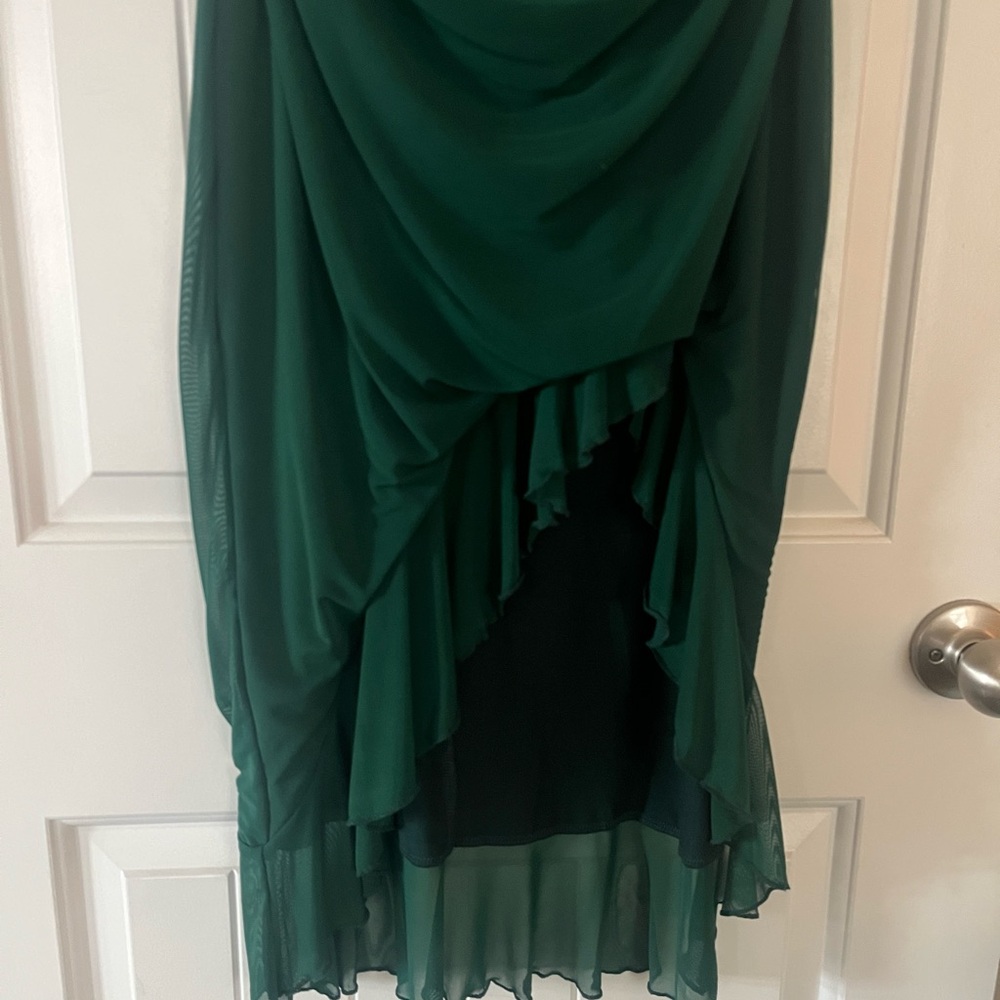Sexy and stretchy high split cocktail dress in emerald green. NWOT - Picture 3 of 4